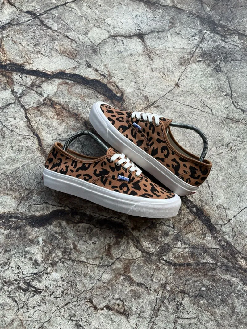 VANS AUTHENTIC LEOPARD  photo 1