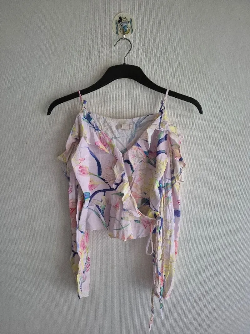 Atasan Bunga Wrap Blouse Ruffle Tali Samping photo 1