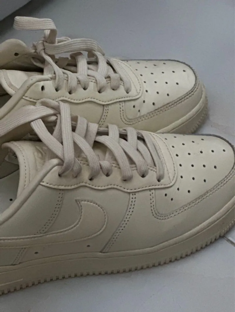 Nike Air Force Women Preloved