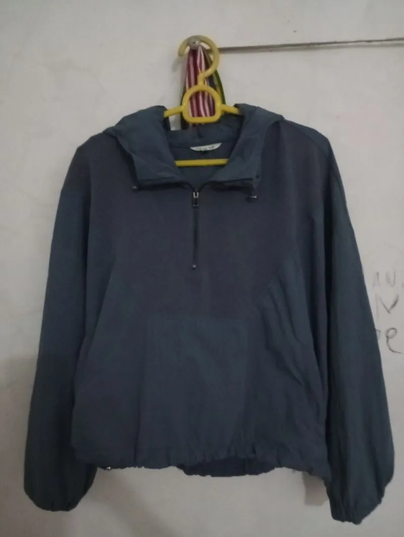 windbreaker photo 1