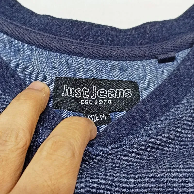 Kaos Sweater Long Sleeve Lengan Panjang Just Jeans Retro Vin