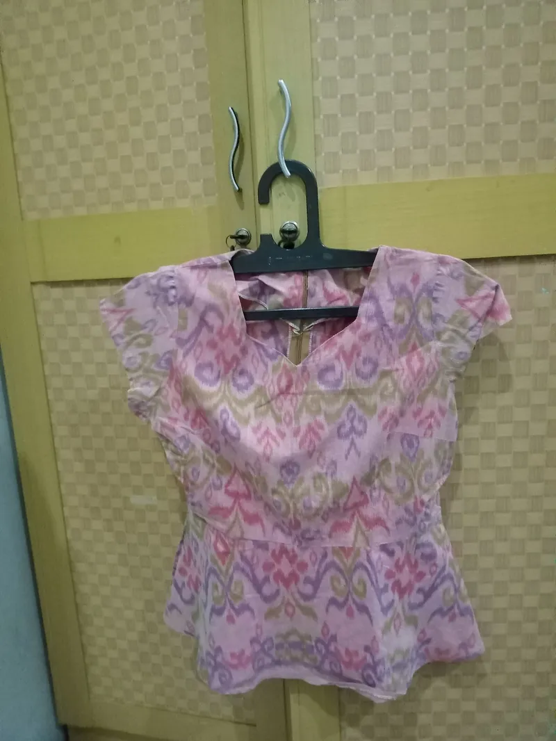 & Other Stories Luxury Batik Blouse Wanita purple pink photo 1