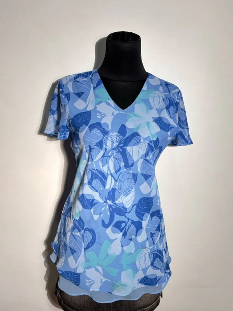 floral blouse photo 1