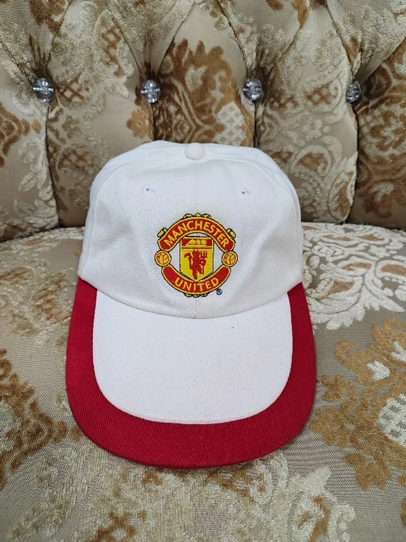Topi machester  photo 1