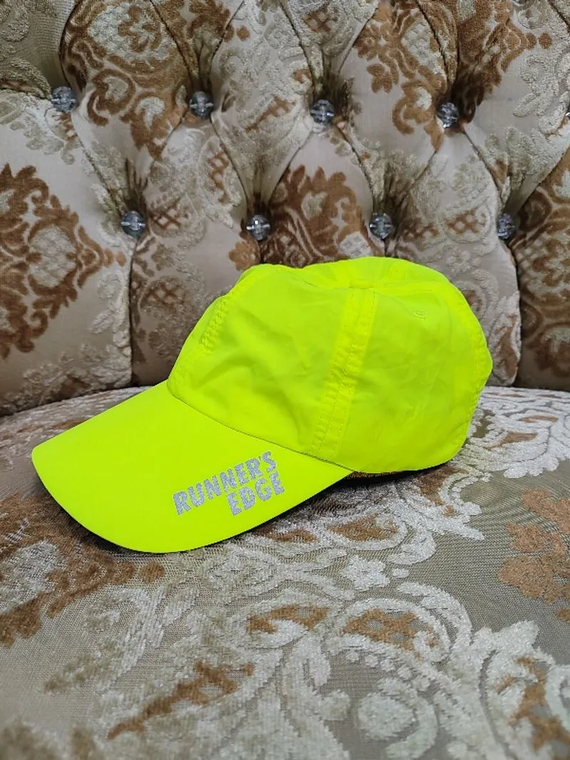 Topi running runner edge  photo 1