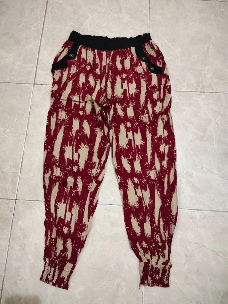Celana panjang cewek merah motif fit to size M photo 1