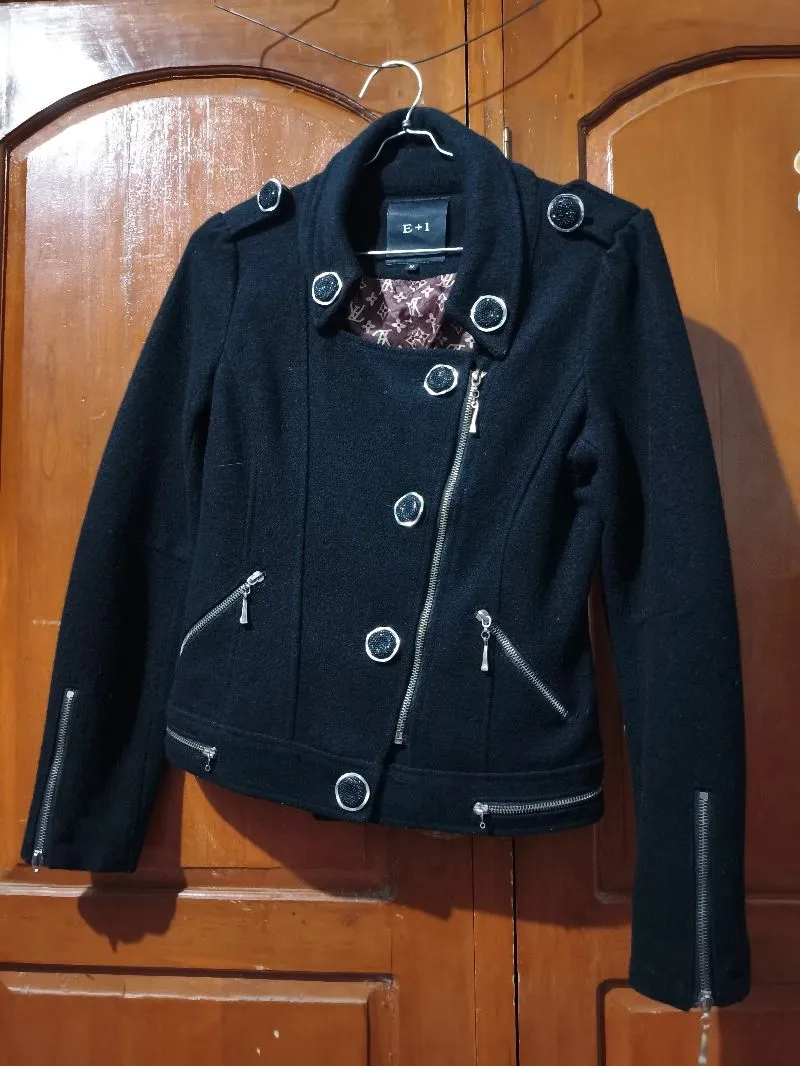 Jaket wanita hitam photo 1