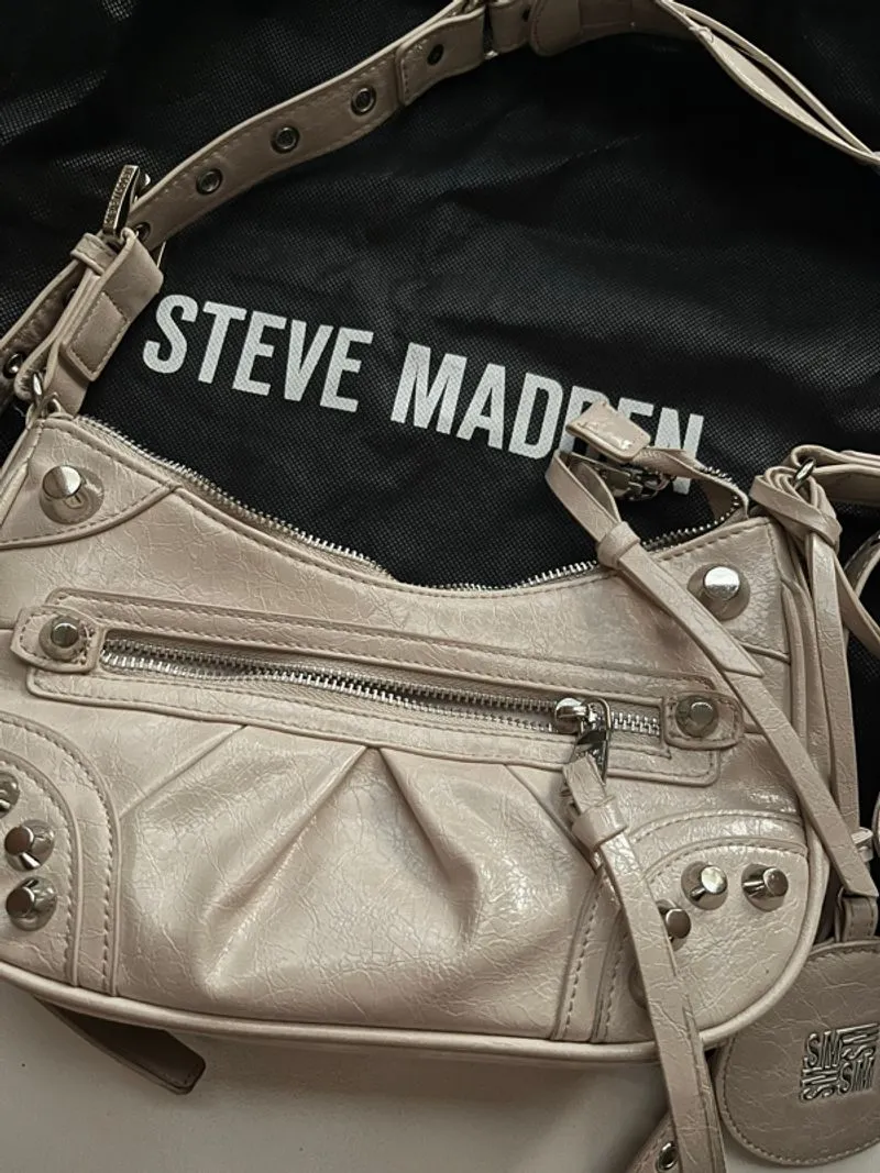 Steve Madden Bglowing photo 1