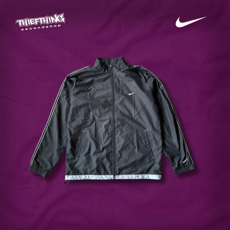 LEGITS 🔥 | NIKE WINDBREAKER BLACK & GREY STRIPES photo 1