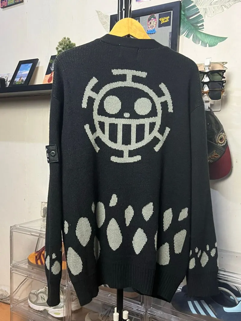 Cardigan W. Essentiels X One Piece Trafalgar Law Dead Stock photo 1