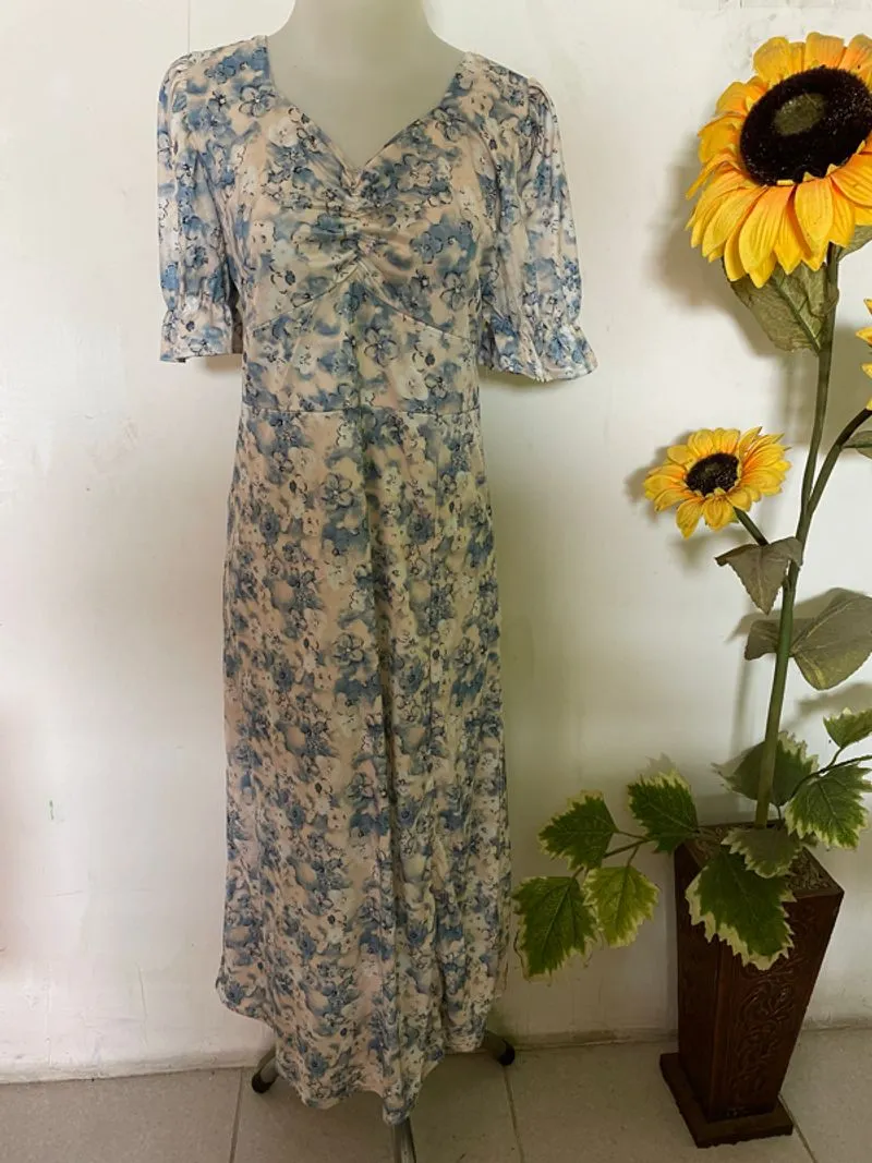 Dress flower vintage photo 1