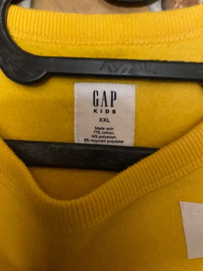 CREWNEK GAP photo 1