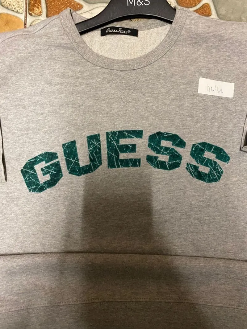 CREWNEK GUESS photo 1