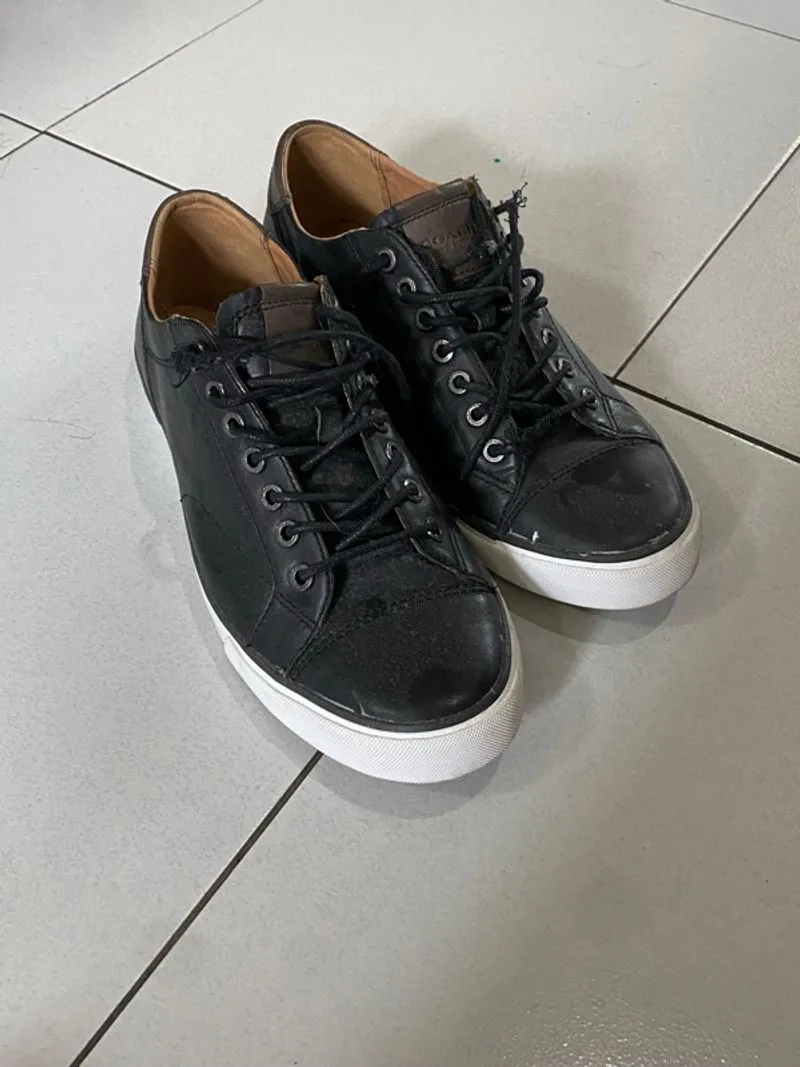 Sepatu Coach photo 1