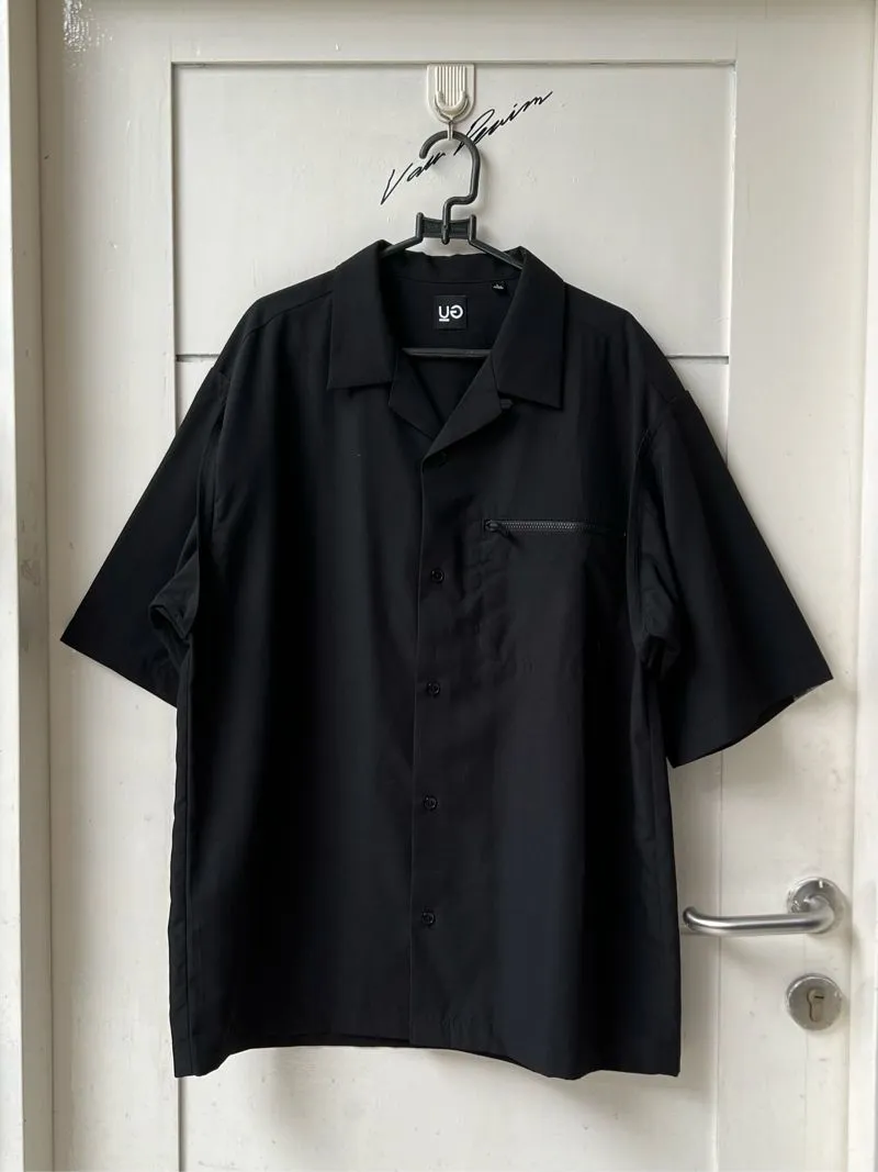 GU Black Boxy Shirt  photo 1