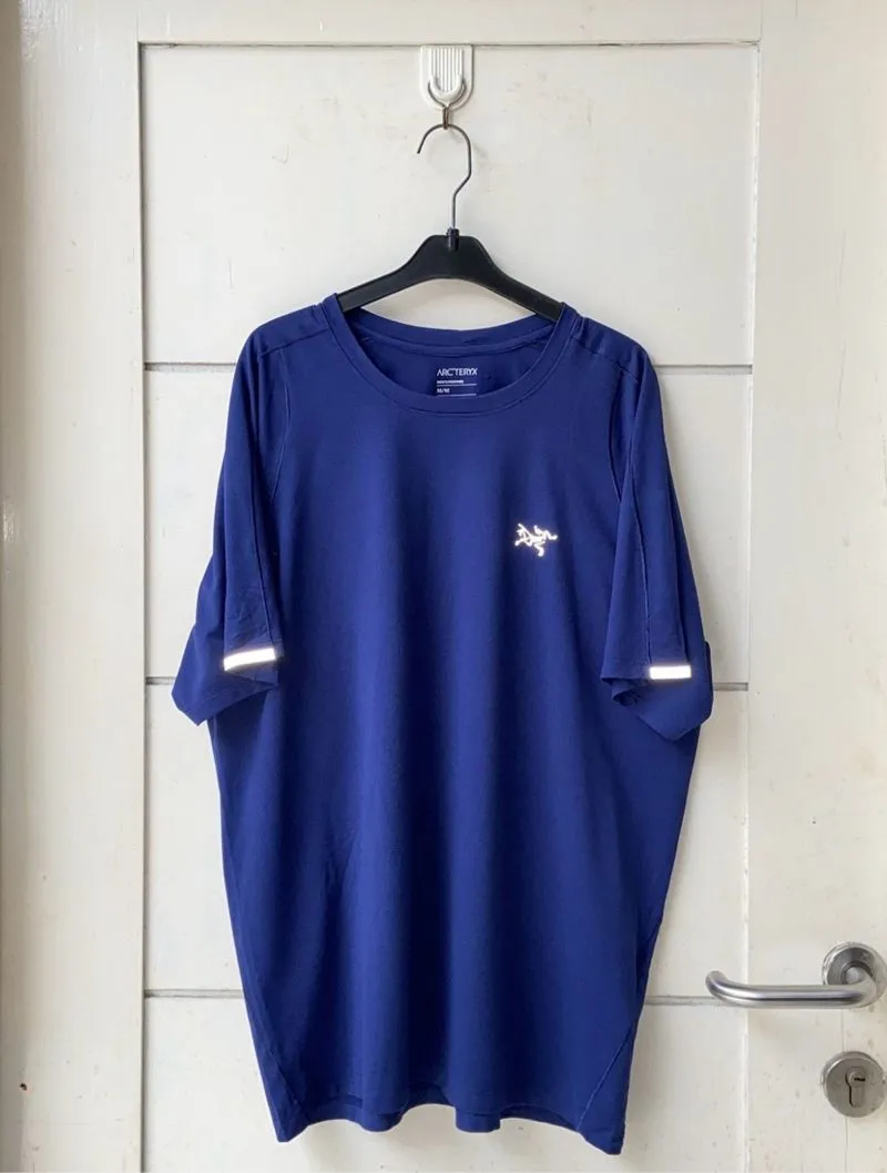ARC’TERYX Navy T-shirt photo 1