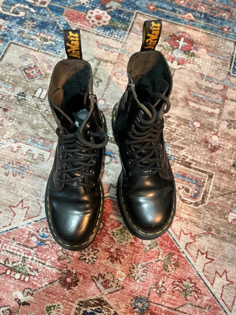 Dr.Martens Jadon Black smooth photo 1