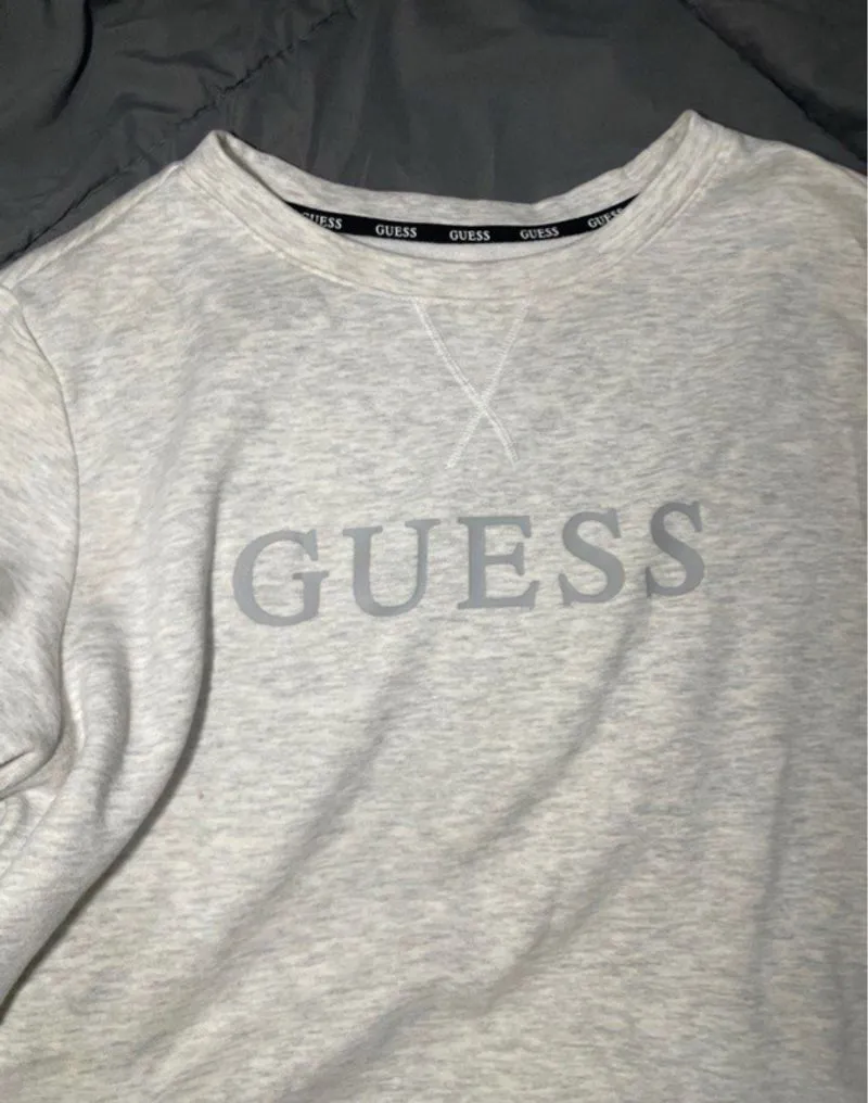 crewneck guess murah (NO COD) photo 1