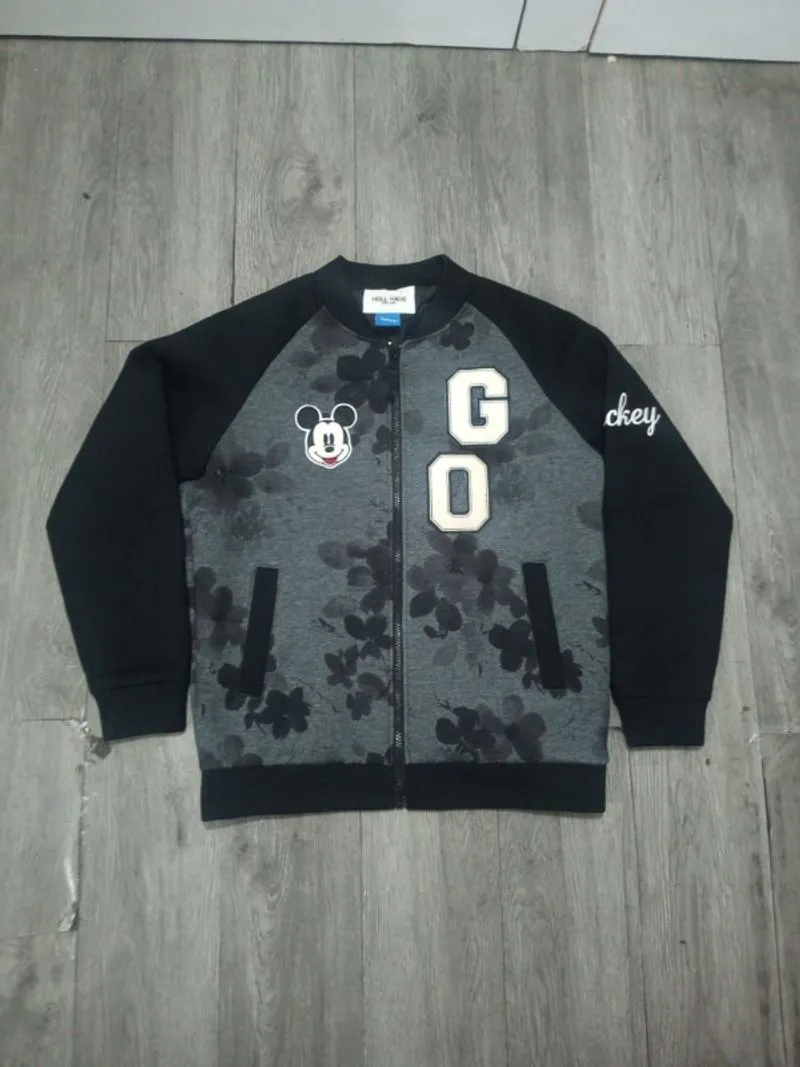 Varsity Disney  photo 1