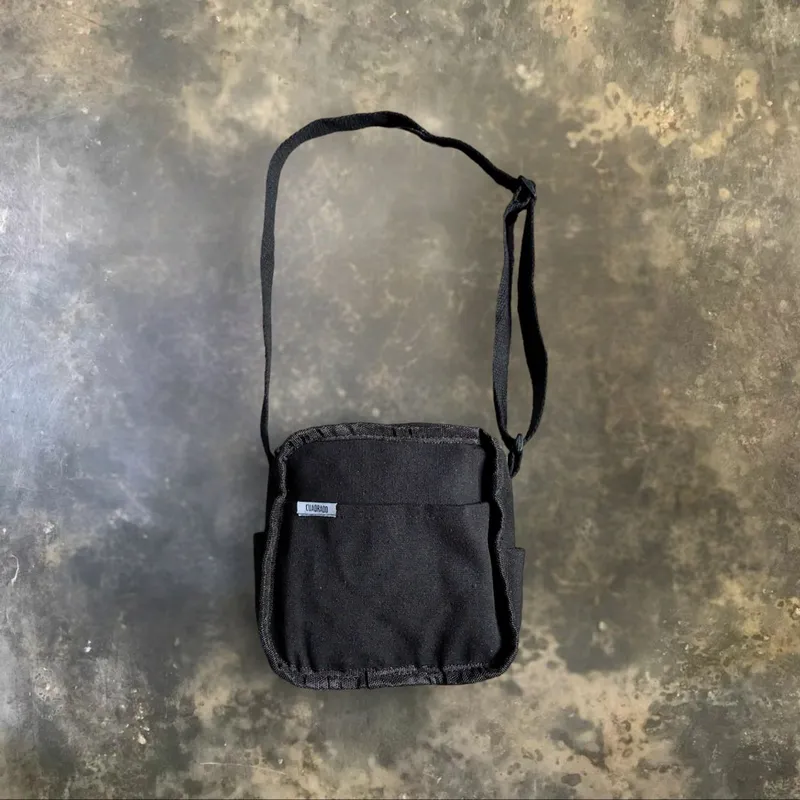 Streetwear Minimalist Bag Pria black photo 1