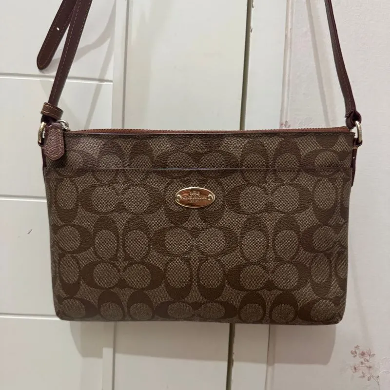 Coach Crossbody Sling bag Signature Brown Original photo 1