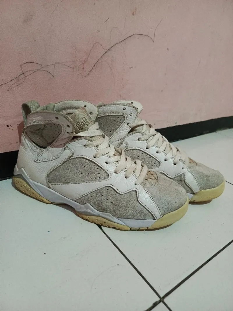 Air Jordan 7 Retro Pure Platinum photo 1