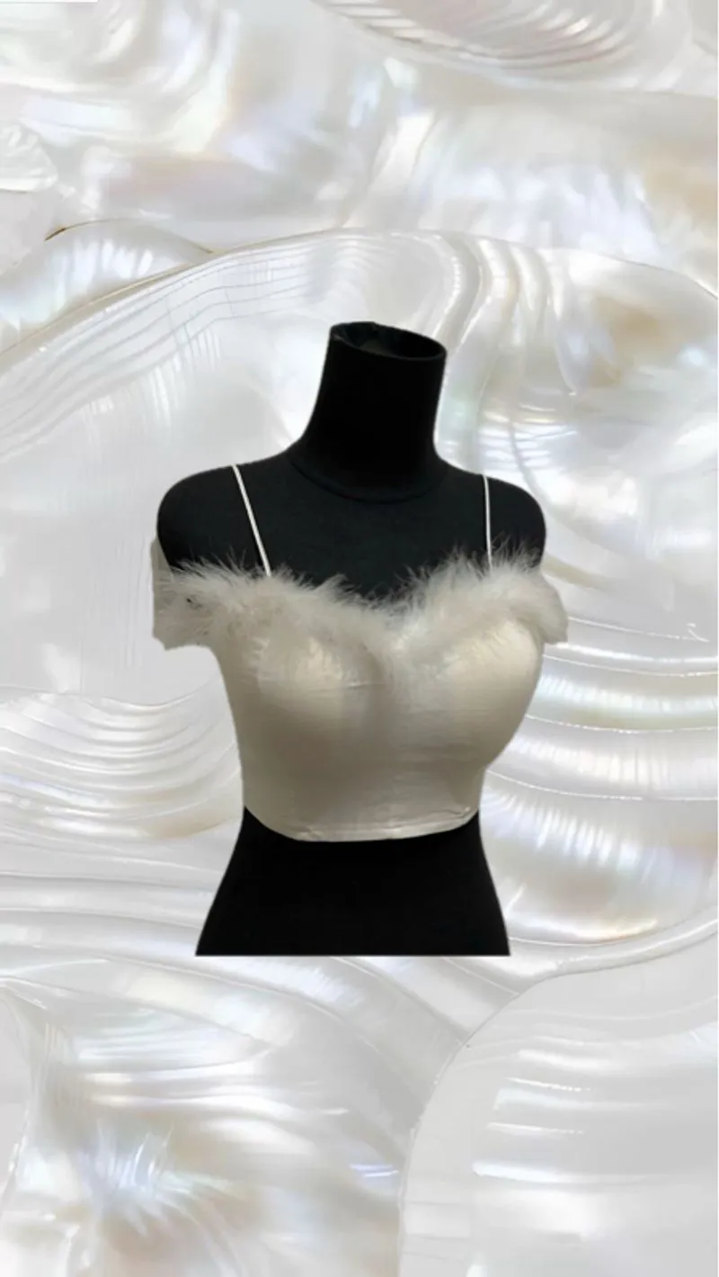 FUR TOP photo 1