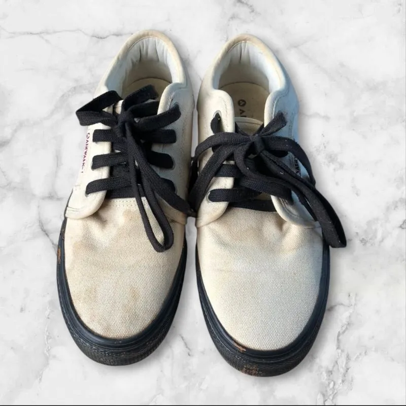 Sepatu Air Walk photo 1