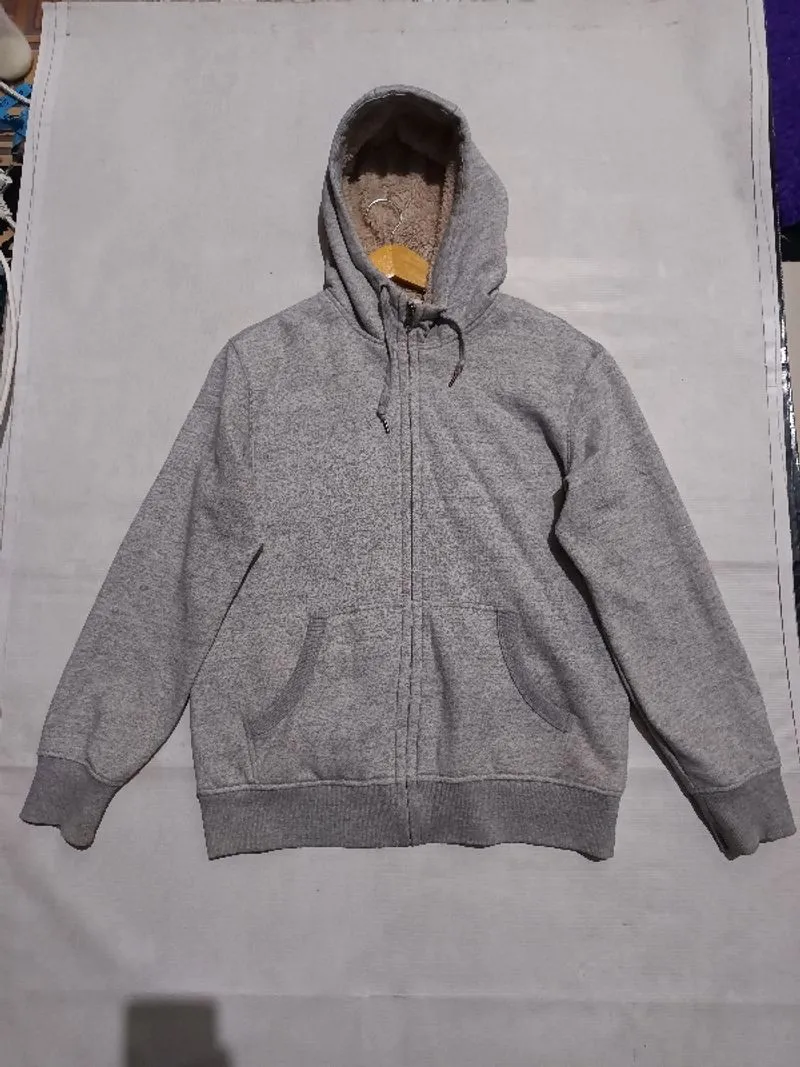 Uniqlo photo 1