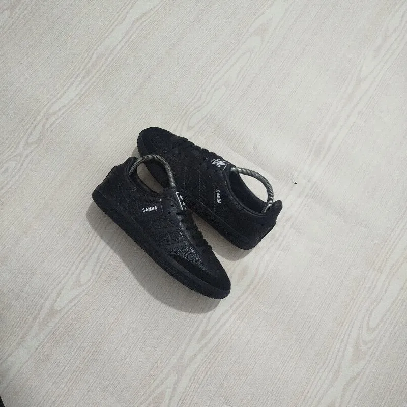 Adidas Samba photo 1