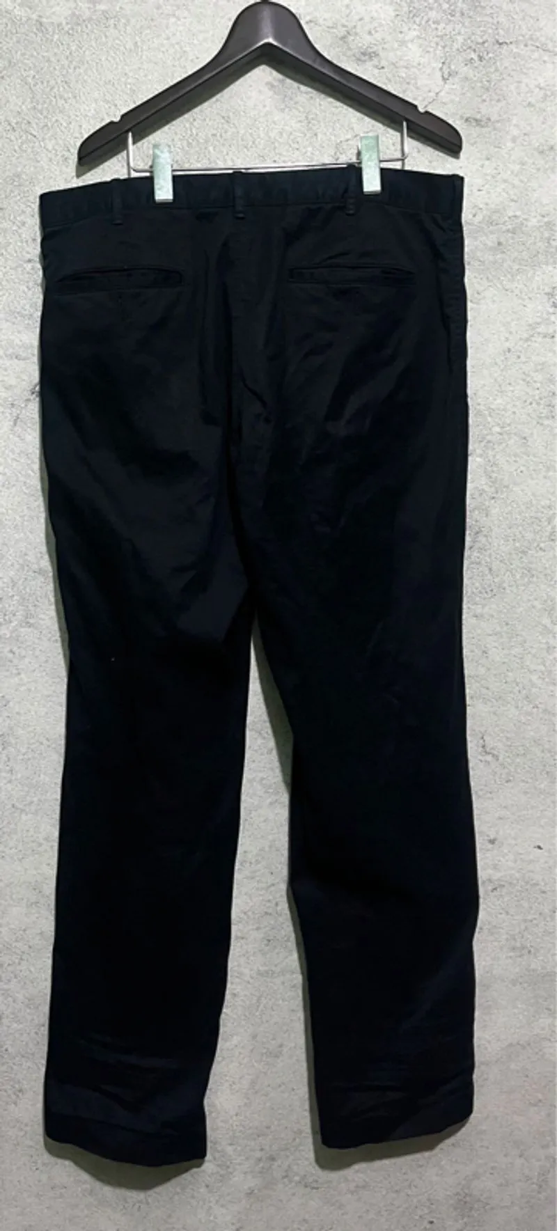 Uniqlo chino pants like new photo 1