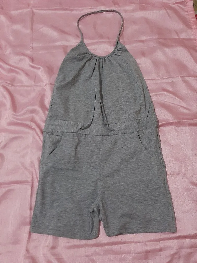 Jumpsuit pendek photo 1
