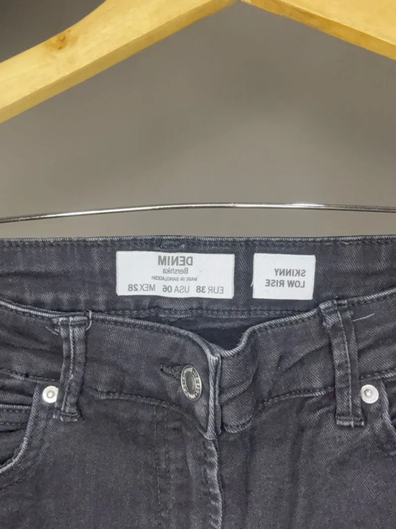 berskha denim ripped photo 1