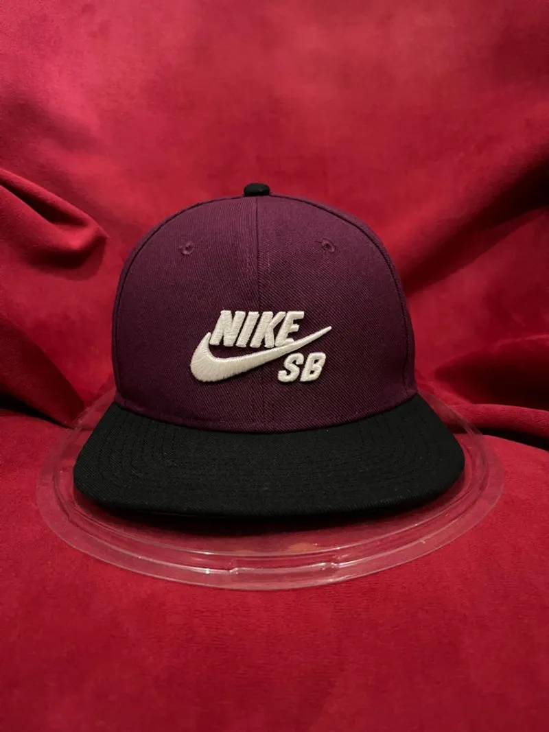 topi nike sb
