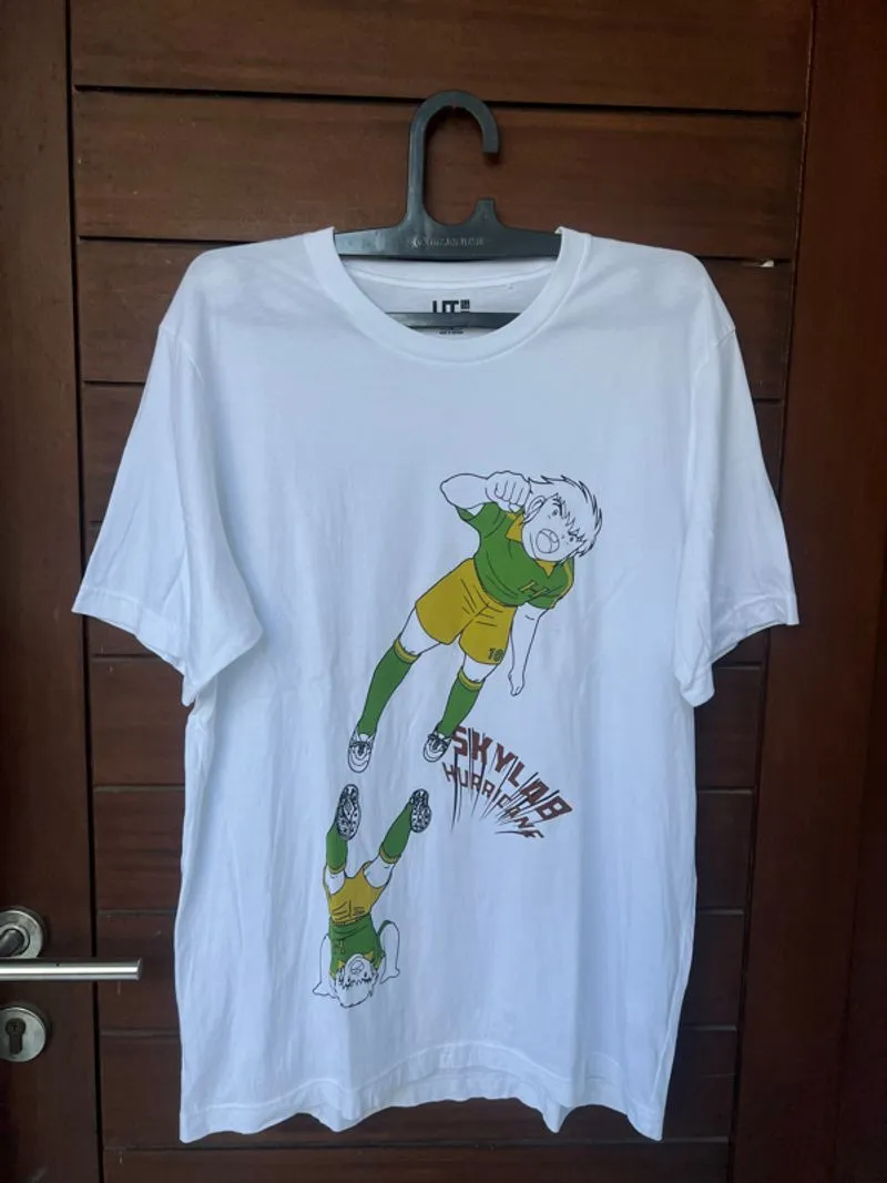 Kaos Uniqlo X Captain Tsubasa  photo 1