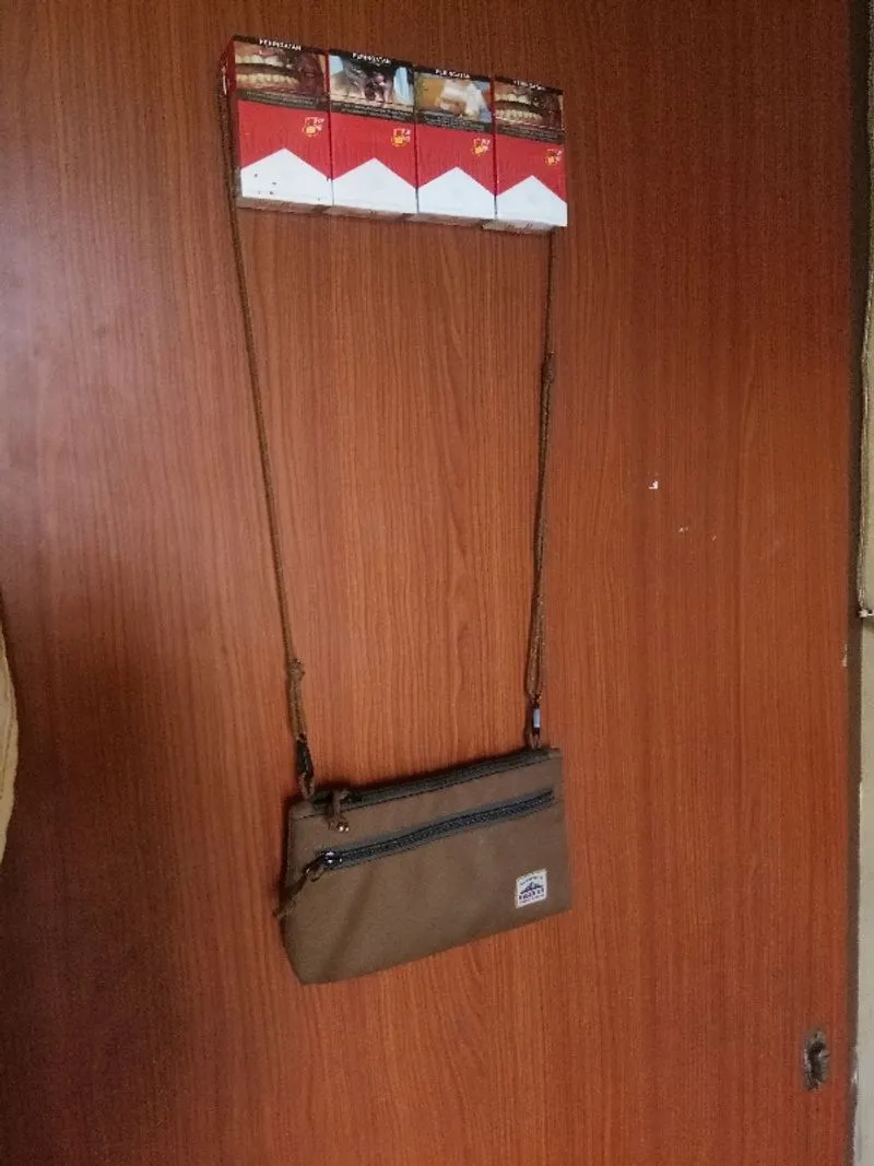 Pouch/Sling Bag Eiger 89 Authentic photo 1