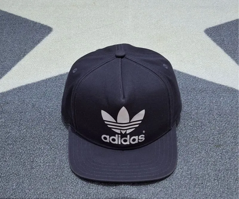 Topi adidas logo bunga preloved 2nd seken sekon second bekas photo 1