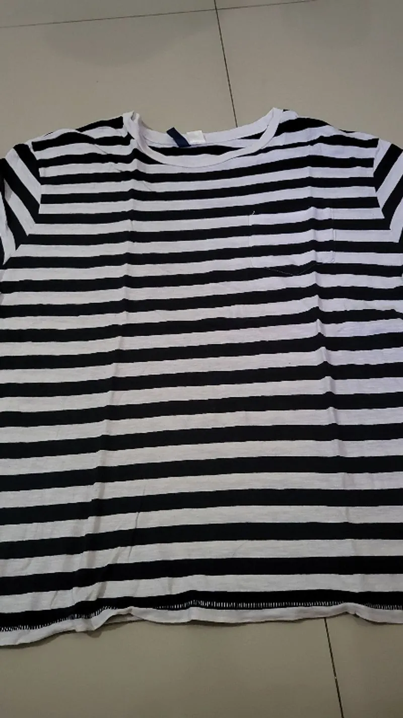 T-shirt photo 1