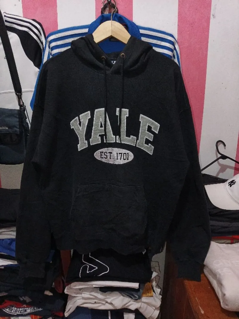 Hoodie Yale university original photo 1