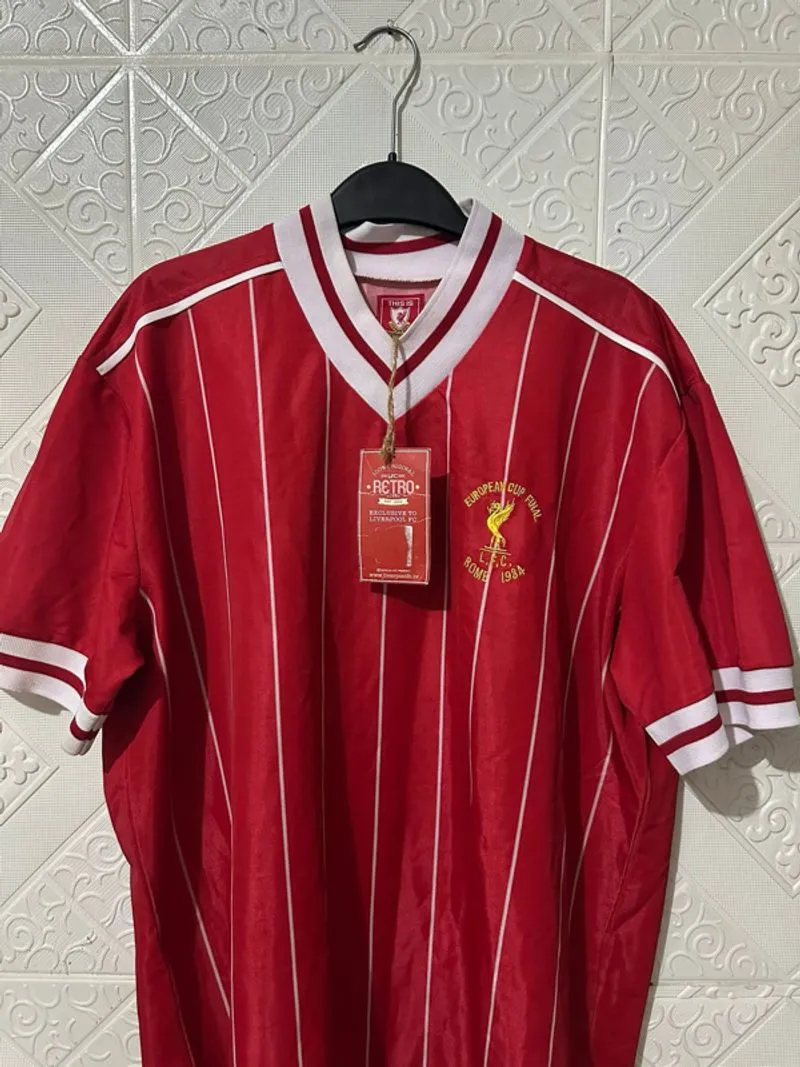 jersey liverpool original dari THE KOP STORE LIVERPOOL photo 1