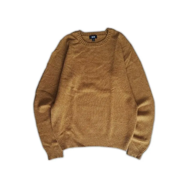 Uniqlo sweater photo 1
