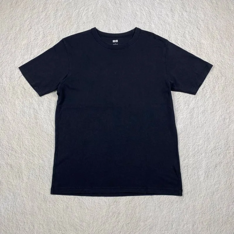 TSHIRT UNIQLO U photo 1
