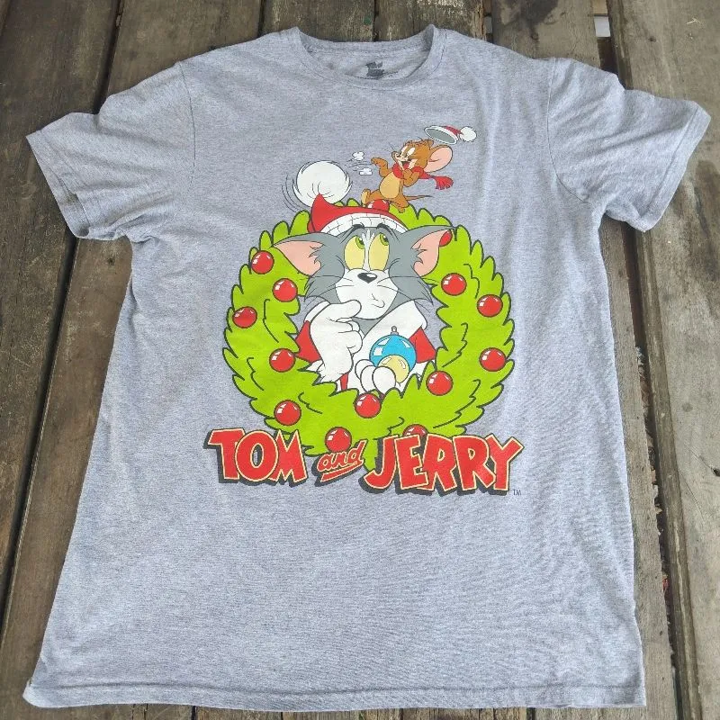 Kaos Tom and Jerry edisi natal like new  photo 1
