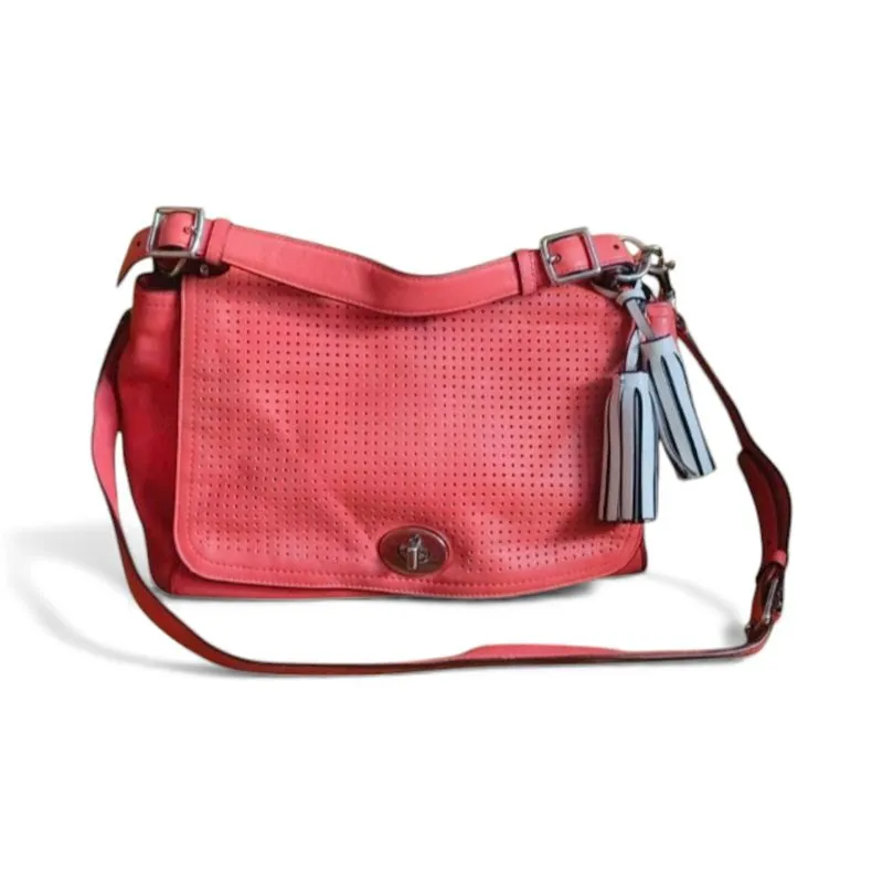 Coach legacy photo 1