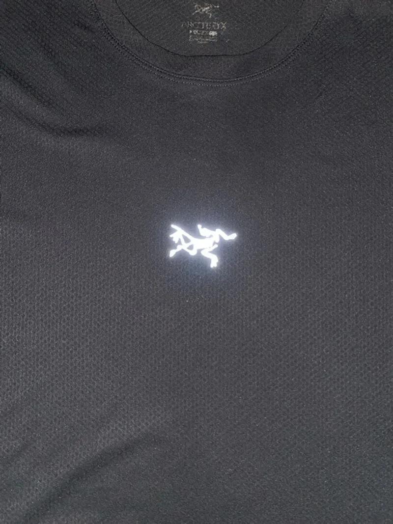 Arc’teryx t-shirt photo 1