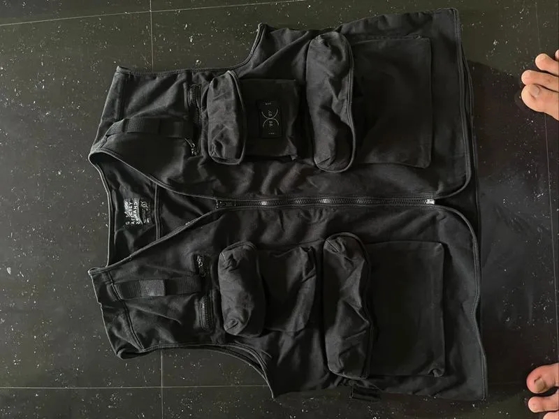 vest photo 1