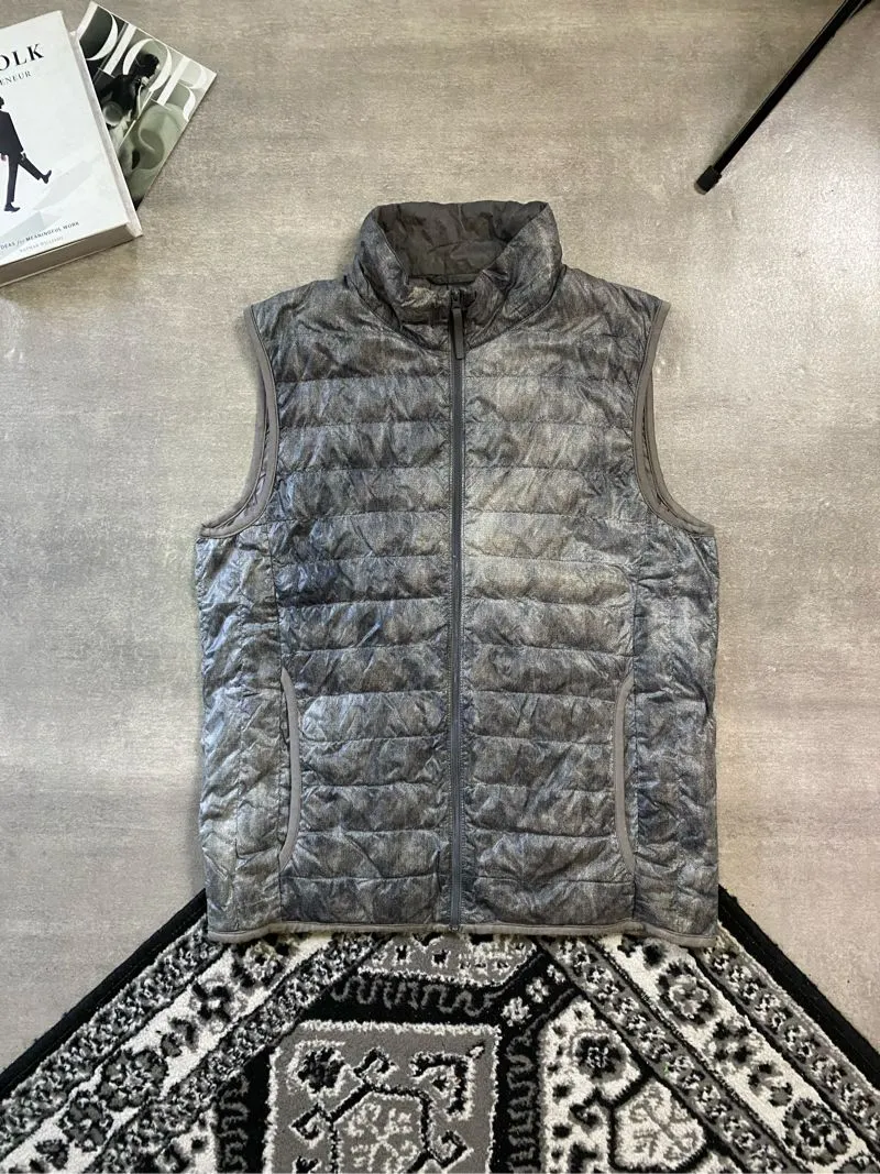 Vest Ultralight Uniqlo Grey Motif photo 1