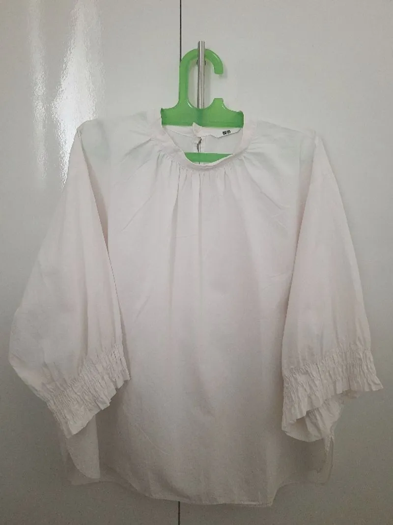 Uniqlo - Puffy Cotton Blouse photo 1