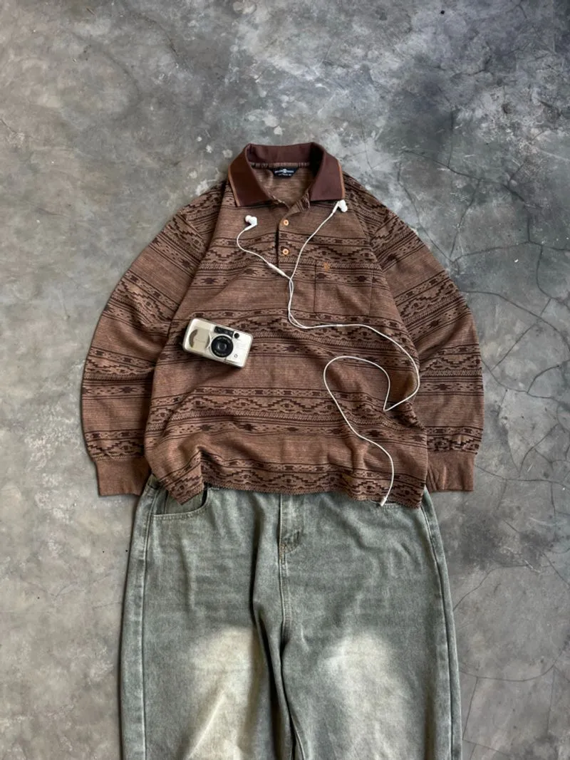 knitwear polo motif photo 1
