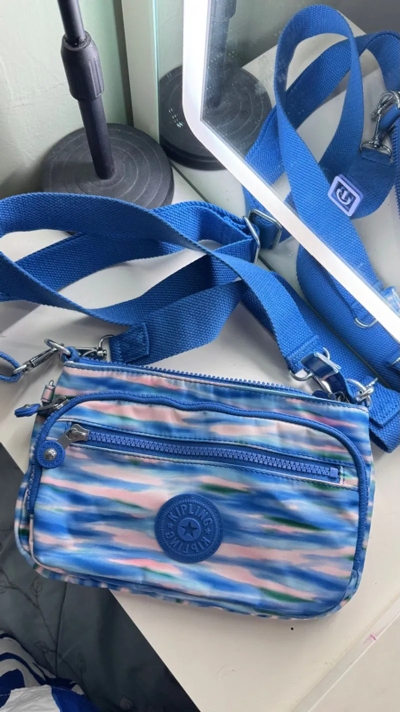 Preloved Kipling milos up diluted blue shoulderbag photo 1